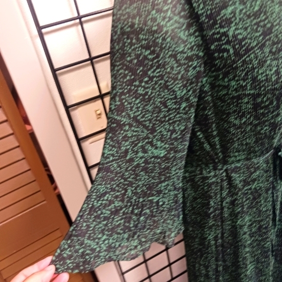 Hugo Boss Dress Diplie Mini Dot Plisse Midi Arsenic Fantasy Green Crepe - Picture 6 of 7